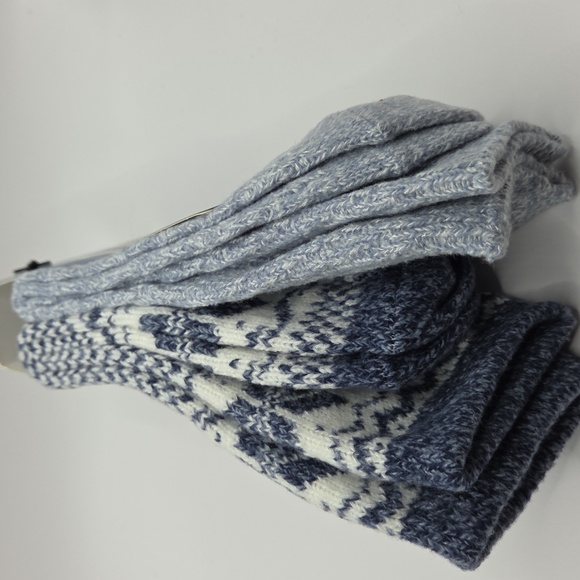 Cuddl Duds Plushfill 360 Women's Snowflake Pattern Crew Socks Size 4-10 - Picture 3 of 3